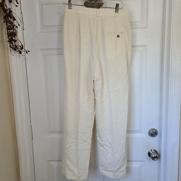 TEHAMA by Nancy Haley Woman's White Trousers, Size: 10 Color: White - Picture 13 of 13